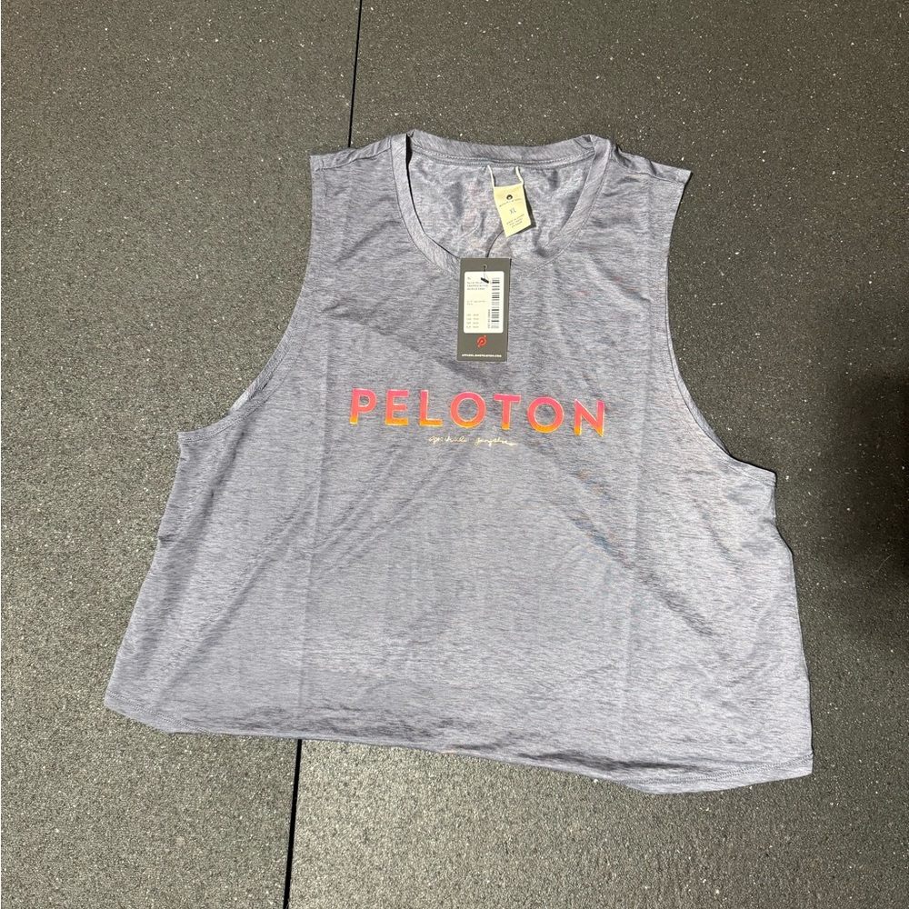 Peloton Cropped Active Muscle Tank – XL – New with Tags